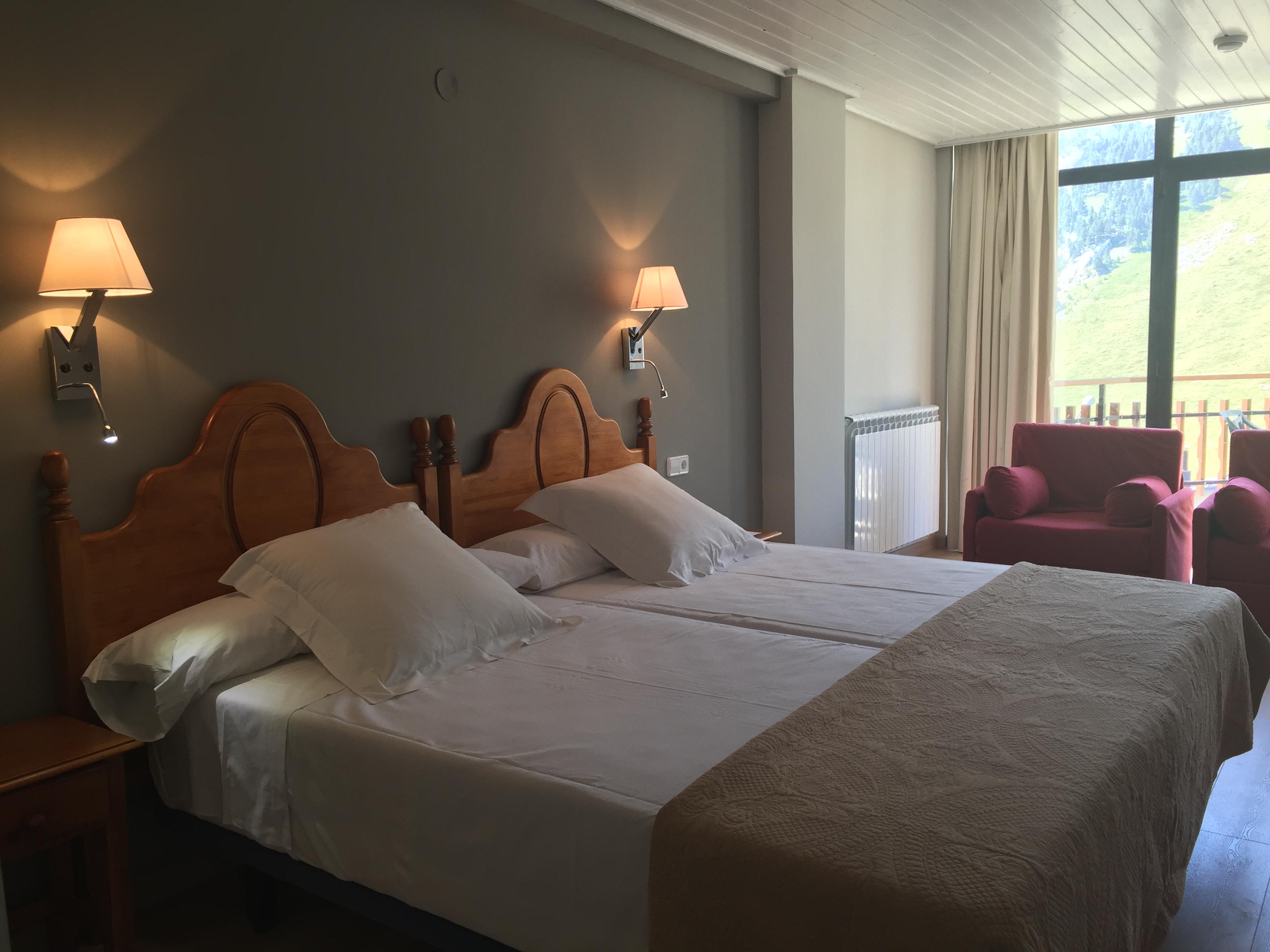 Hotel Edelweiss Candanchu Luaran gambar