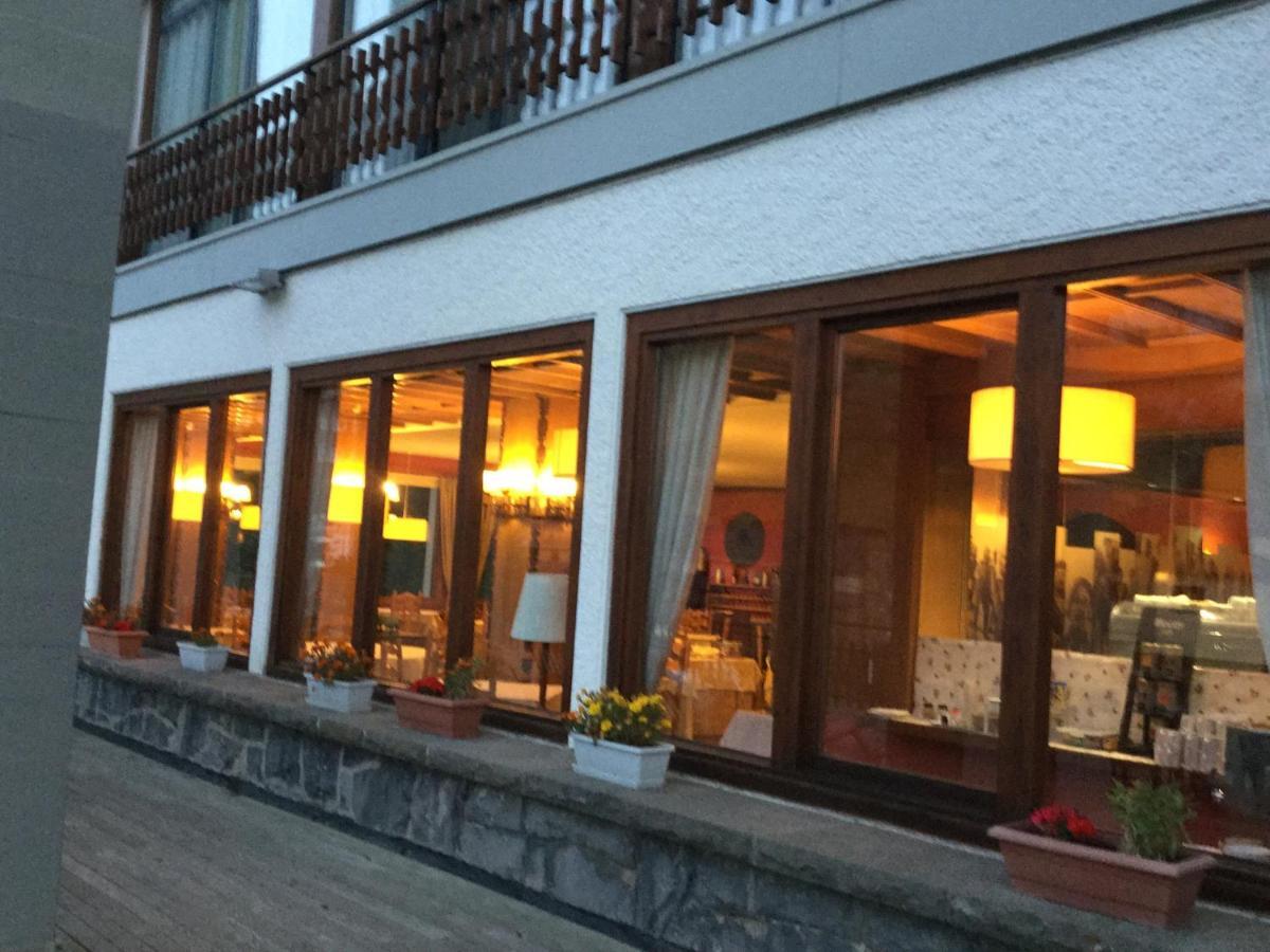 Hotel Edelweiss Candanchu Luaran gambar